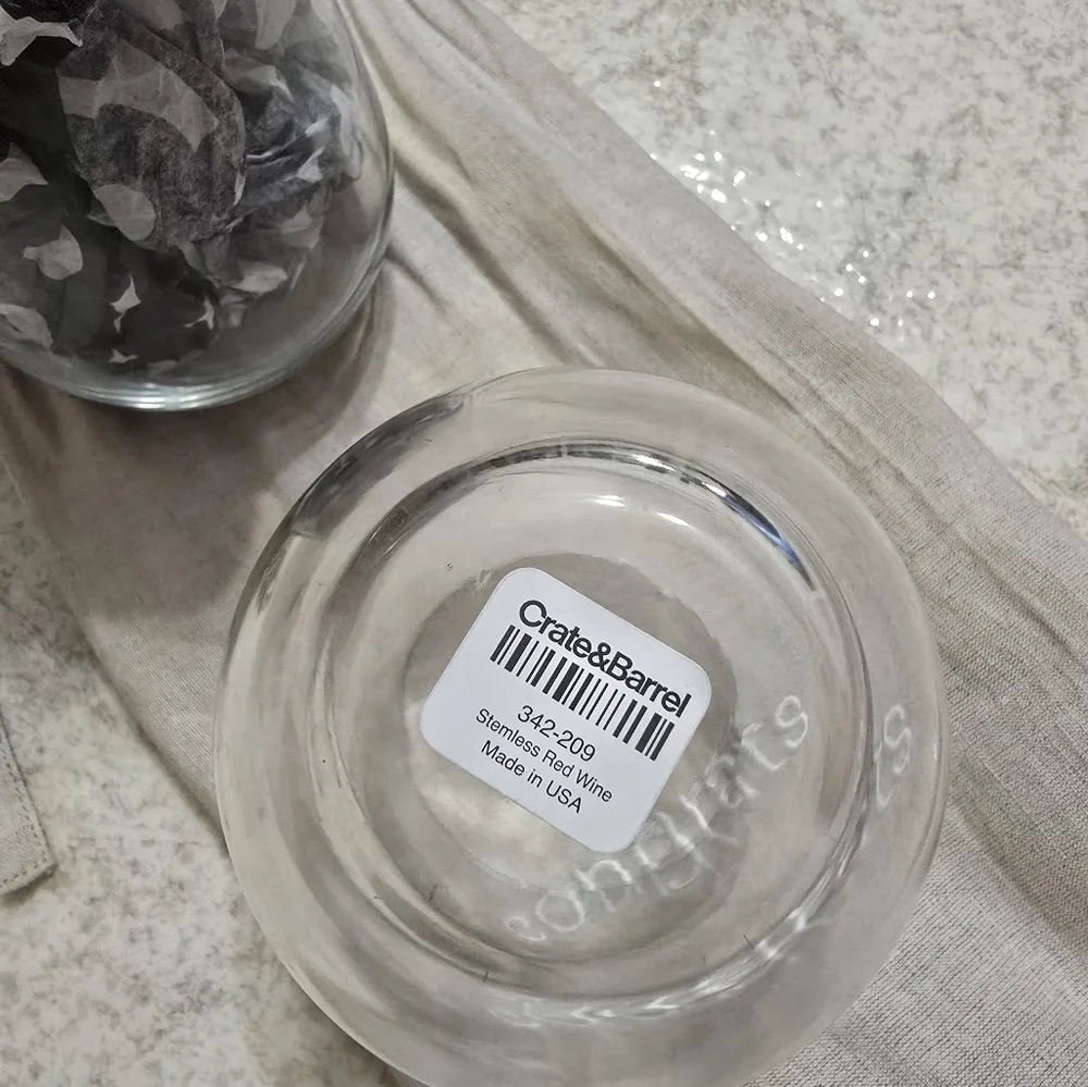 Crate&Barrel Clear Red Wine Glasses